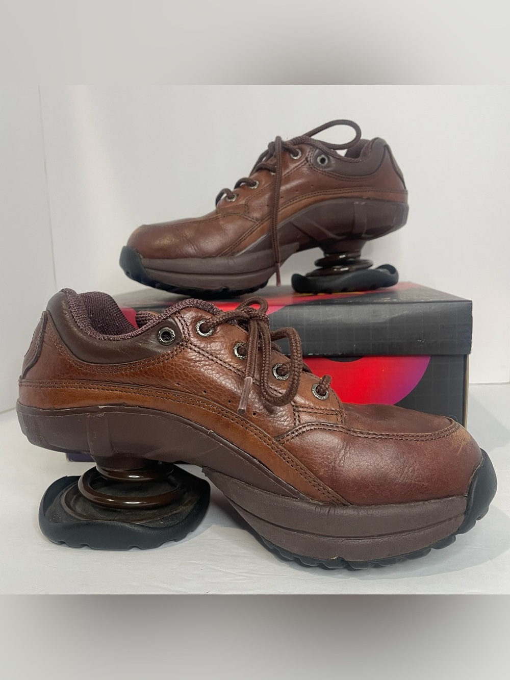 Z-COIL Dark Brown Lace-Up Hiking Spring Heel Walking Work Women’s Size 6 Wide